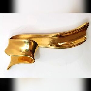 1970s Avon Gold Tone Banner Brooch  A11 Vintage